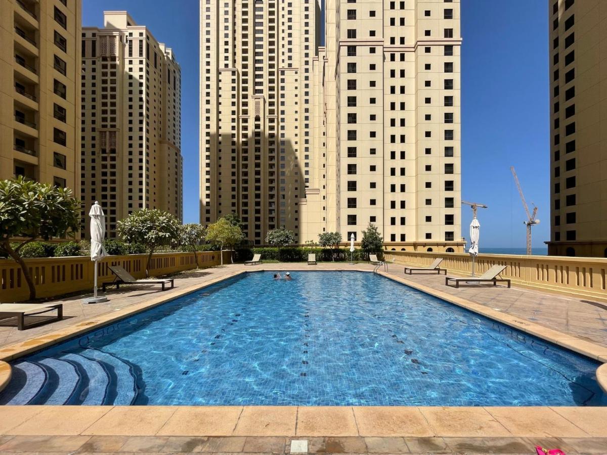 The Smart Concierge - Bahar 6 Appartement Dubai Buitenkant foto